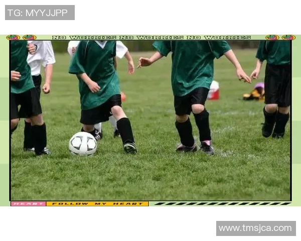 足球明星独特脚型揭秘 揭示他们与众不同的踢球技巧和个人特色